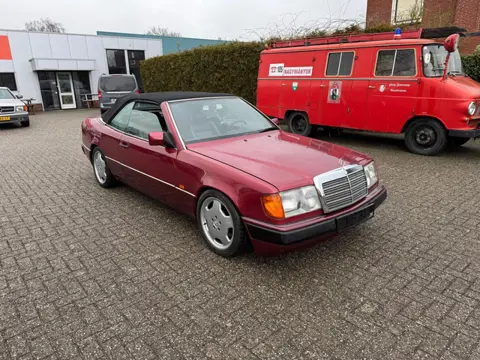 Mercedes-Benz W124 Cabrio 300 CE-24 Automaat / 1993 / Airconditioning