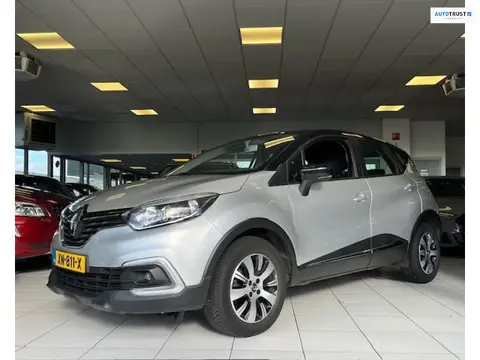 Renault Captur 1.2 TCe Limited/Automaat/Trekhaak/Navi/PDC/Cruise /Airco
