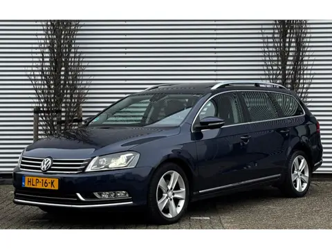 Volkswagen Passat Variant 1.8 TSI Highline 161PK Automaat / PANO / LEDER