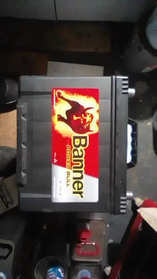 Diverse spuitpistolen en accu te koop