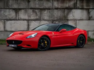 Ferrari California 4.3 V8 | 2010 | NL-auto | 1e eigenaar | 18.474 km | CarPlay