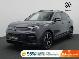 Volkswagen Tiguan 1.5 eHybrid R-Line Edition 204PK DSG Pano-Schuifdak, Black Style, Trekhaak, 20" LM