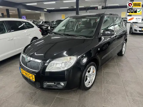 Skoda Fabia 1.4-16V Ambiente 5-deurs navigatie airco elektrische pakket cruise controle lm-velgen