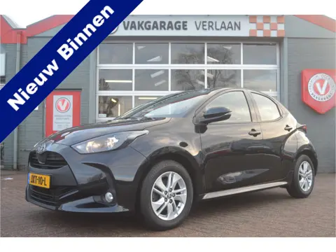 Toyota Yaris 1.5 VVT-i Business camera 12 mnd. gar.