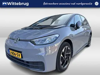 Volkswagen ID.3 Life 58 kWh 204pk Navigatie / 18"LM velgen / Zwart dak / App-connect / Parkeersensor