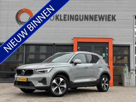 Volvo XC40 2.0 B3 Core / Stoel & Stuurverwarming / Trekhaak Elektrisch Wegklapbaar / Google Maps Nav