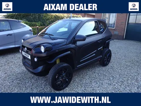 Aixam Mega e-Scouty Black Edition Apple carplay, Achteruitrijcamera, GT stoelen, Centrale deurvergre