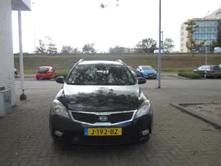 Kia Cee'd Sporty Wagon 1.4 CVVT X-tra