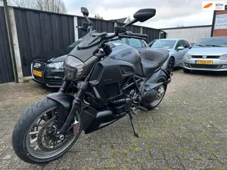 Ducati Naked Bike Diavel Carbon FACE LIFT