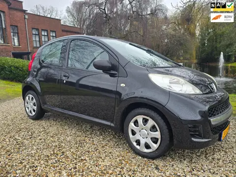 Peugeot 107 1.0-12V XR 5-deurs AIRCO *apk:03-2027*