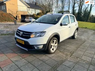 Dacia Sandero 0.9 TCe Stepway Lauréate 5DRS/AIRCO/NAVI/CRUISE/ELEK.RAMEN