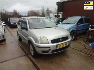 Ford Fusion 1.4-16V Culturest bekr cv nap apk