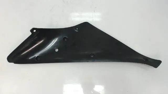 RECHTER ACHTERKANT Yamaha YZF R1 2000 - 2001