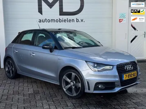 Audi A1 Sportback 1.2 TFSI S-Line - LED - Navi - Cruise -NAP