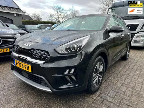 Kia Niro 1.6 GDi Hybrid DynamicLine, BTW!