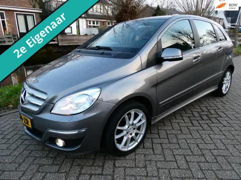 Mercedes-Benz B-klasse 200 136pk Airco Navi Trekhaak 1500kg. 2e eig.