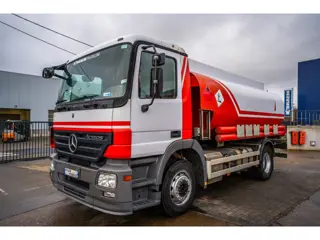 Mercedes-Benz ACTROS 1841 // CUVE 14000 L + 5 COMP