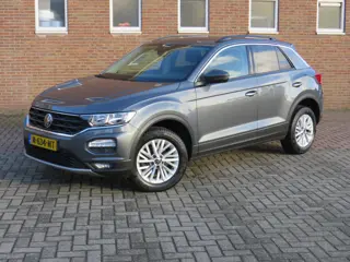 Volkswagen T-Roc 1.0 TSI 110Pk Style * Rijklaarprijs incl. garantie * Navi * Carplay Android * Adapt