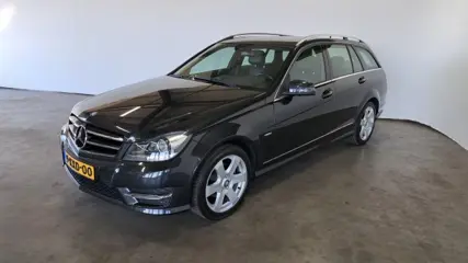 MERCEDES-BENZ C-KLASSE 180 BlueEfficiency Amg Styling Final Edition C Avantgarde NL