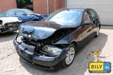 In onderdelen BMW E90 318d '06 BILY bmw autodemontage