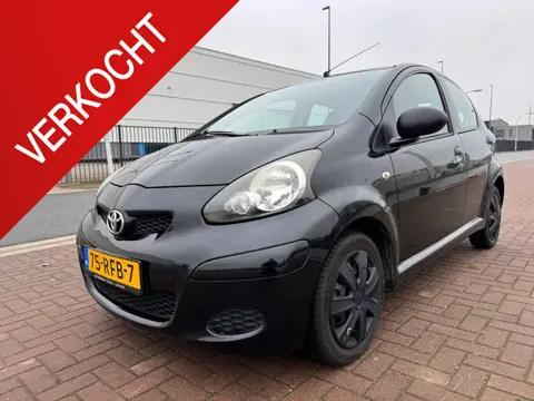 Toyota Aygo 1.0-12V Now