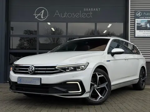 Volkswagen Passat Variant 1.4 TSI PHEV GTE Pano Navi Leder