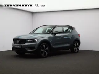 Volvo XC40 T4 Recharge R-Design / Trekhaak / Stoel+stuurwielverwarming / Park assist v+a+camera