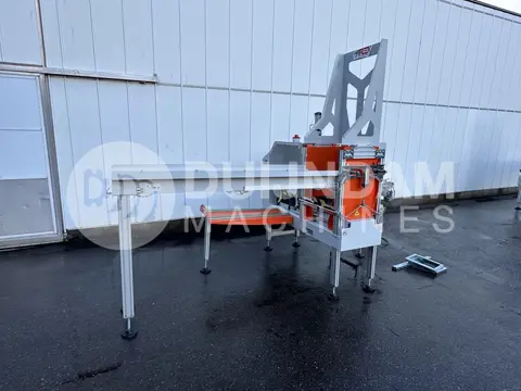 Rev Packaging Solutions Rooster dozen vuller Case Packer