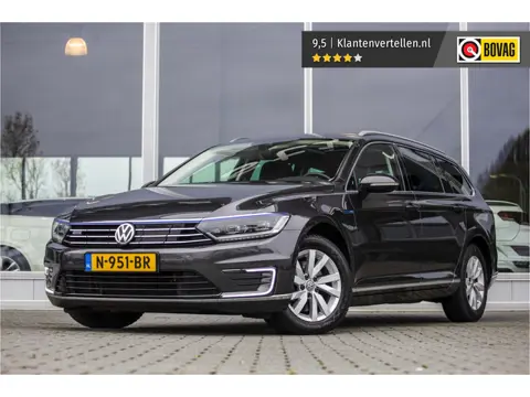 Volkswagen Passat Variant 1.4 TSI GTE Highline | Pano | Trekhaak | Stoelverwar.