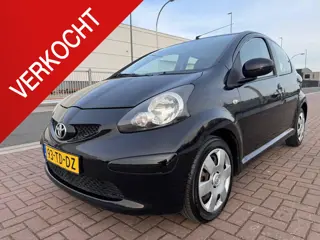 Toyota Aygo 1.0-12V +