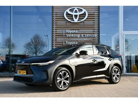 Toyota Bz4x Dynamic 71 kWh Automaat 204pk | NL-auto | Elektrische bestuurdersstoel | Stuur/stoel ver