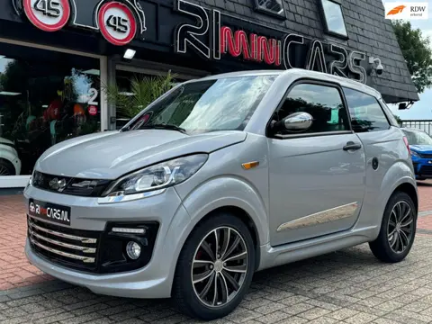 Ligier Brommobiel JS50 L Chic Club | Airco | 2020 | Garantie | 45km