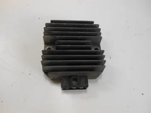 SPANNINGSREGELAAR Kawasaki GPX 600 1988 - 1994