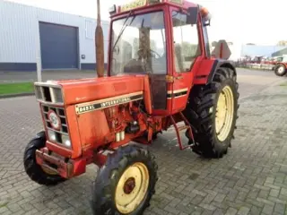 International - 845 XL