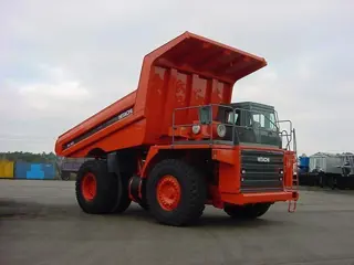 Hitachi EH1100 (bj 1999, automaat)