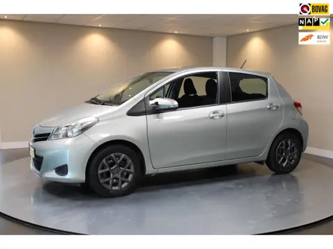 Toyota Yaris 1.3 VVT-i Aspiration *1ste Eigenaar/Dealer OH!* 24.000Km! Camera|Cruise|Airco
