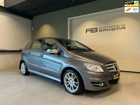 Mercedes-Benz B-klasse 180 BUSINESSCLASS/LEDEREN BEKLEDING/CLIMA AIRCO/TREKHAAK/ISOFIX/CRUISE CONTRO