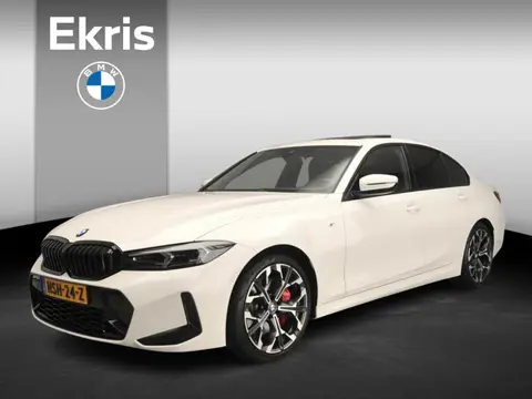 BMW 3 Serie Sedan 318i | M-Sportpakket | Navigatie | Trekhaak | Schuifdak | Stoelverwarming | Keyles