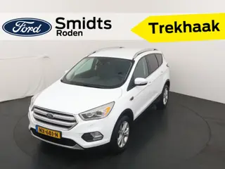 Ford Kuga 1.5 120PK EcoBoost Titanium | Half leder | Trekhaak | 1.800KG | Winter pack | PDC | Naviga