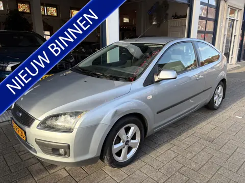 Ford Focus 1.6-16V First Edition APK 28-11-2026 (bj 2005)