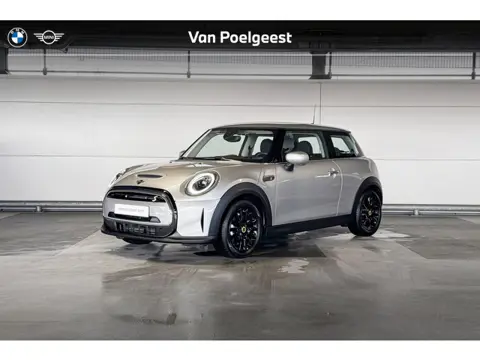 MINI Electric Essential 33 kWh