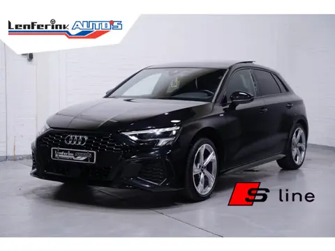 Audi A3 Sportback 35 TFSI S Line Panoramadak Apple Carplay NAP 1e Eigenaar Full led