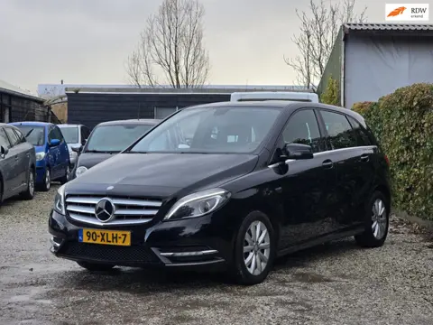Mercedes-Benz B-klasse 180 LED/Ambientverl./Trekhaak/Carplay