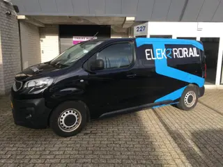 Peugeot Expert 2.0 BlueHDI 120 Standard Premium / 3 PERSOONS / NAVI / CAMERA / TREKHAAK