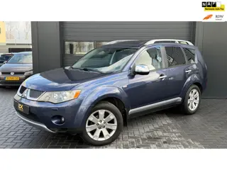 Mitsubishi Outlander 2.4 Instyle Airco|Dakje|Keyles|Leder|4WD
