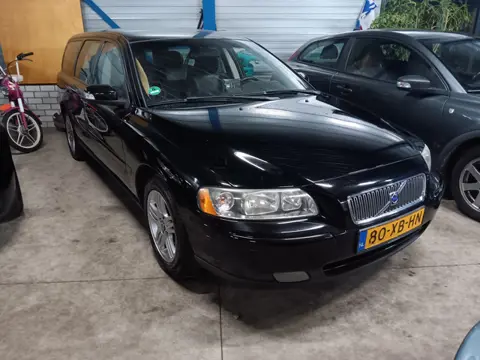 Volvo V70 2.4 140PK (bj 2007)