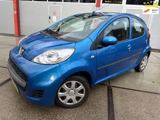 Peugeot 107 1.0-12V Urban Move