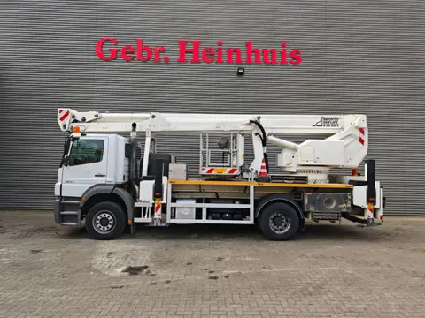 Mercedes-Benz Axor 1833 4x2 Bronto Skylift S32XDT