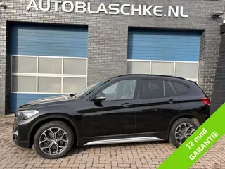 BMW X1 sDrive20i Business Edition Plus, pano, leder, navi, head-up