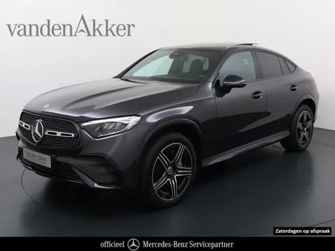 Mercedes-Benz GLC 300e AMG Coupé 4Matic // Trekhaak // Panoramadak // Headup Display // Burmester 3D